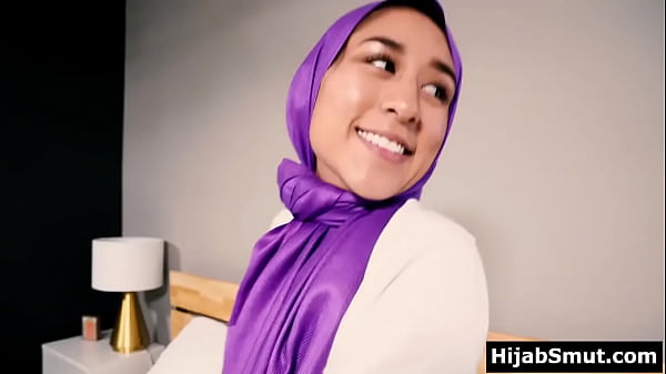 Gadis Arab Berjilbab Menggoda Tanpa Izin Orang Tua