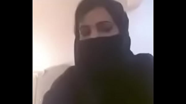 Mengintip Sensasi @hijabdoing Di Twitter