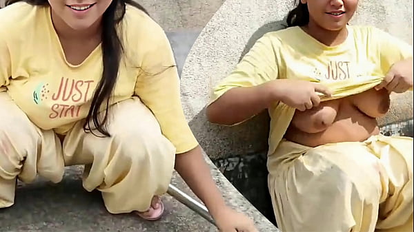 जवान भाभी के साथ छत पर जंगी मज़ा, देसी गांव की बेटी का बदमाश आउटडोर सेक्स वीडियो