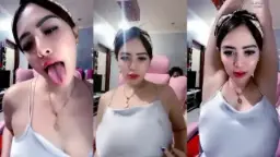 Beeflo Pamerin Ketiak Mulus, Bikin Ngiler Pengen Jilat
