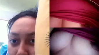 Cewek Ometv Ngesexy Pamer Payudara Montoknya