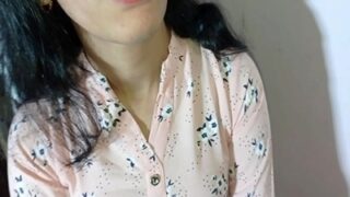 Istri Kesepian Dilayani Jantan Tetangga Di Ranjang Suaminya