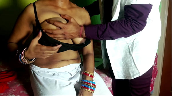 Dokter Menggila, Merasuki Kemaluan Pasien Perempuannya Dengan Suara Hindi Yang Menggairahkan
