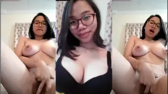 Gadis Manis Belekek Lebat, Minta Digaruk Pake Kontol.
