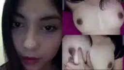 Si Cantik Pamer Memek Buat Pacar