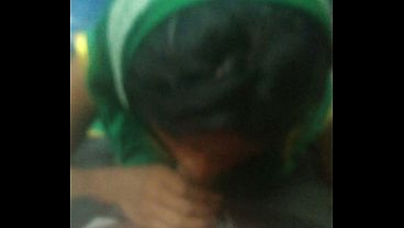 Desi Auntie Pengemis Di Kereta Lokal, Ngewe Panas Di Antara Gerbong
