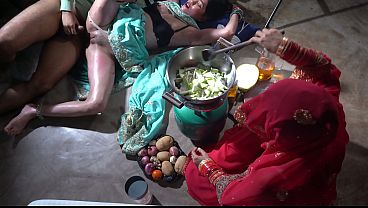 Ibu Tiri Dapur Xxx, Resep Panas India, Aksi Nakal Desi Step Mom Di Dapur, Bikin Makin Basah Dan Menggoda.