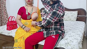 Jahit Jahit Baju, Bini Orang Digituin Di Toko. Video Hindi Hot.