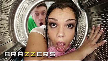 Tontonan Seru: Para Bintang Brazzers Terjebak Skenario Liar, Berujung Nge-seks Nge-tot!
