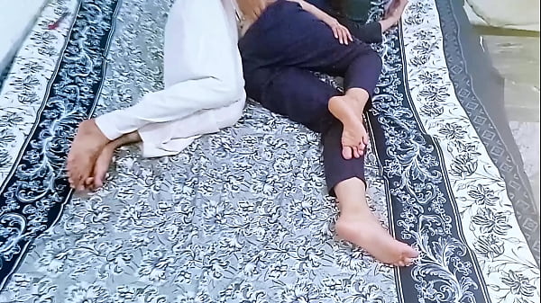 Desi Lugu Malu-malu Ngerasain Pertama Kali, Cewek Desa Pertama Kali Crot.