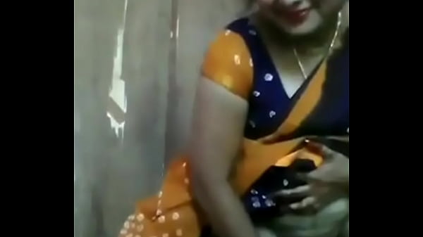Desi Bhabhi, Daging Segar Yang Bikin Ngilu Di Setiap Gerakan.