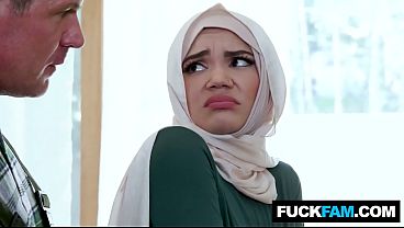 Wtf, Si Hijabi Imut Pertama Kali Digarap Tukang Ledeng Naudi Nala, Jason Sarcinelli