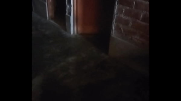 Ibu Muda Single Ngajak Masuk Rumah Gegara Butuh Duit, Pinggangnya Melambai Bikin Tegang.