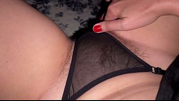 Tonton Ibu Nakal Ini Mainin Memek Beceknya. Pov Dari Depan.
