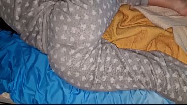 Ketemu Mantu Saudara Tidur Di Ranjangku, Gue Bangunin Dia Pake Ngewe Panas, Ujung-ujungnya Bokongnya Penuh Air Mani Tanpa Kondom.