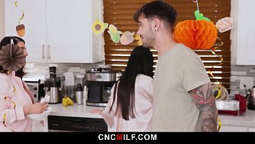 Ibu Tiri Marica Langsung Ngerti Aturan Main Keluarga Bebas Pakai Ini.