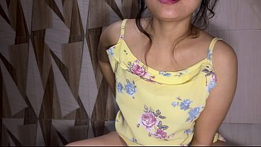 Tiap Hari Cewek India Montok Sibuk Bersihin Memek Dan Pipis, Bikin Basah Semua.