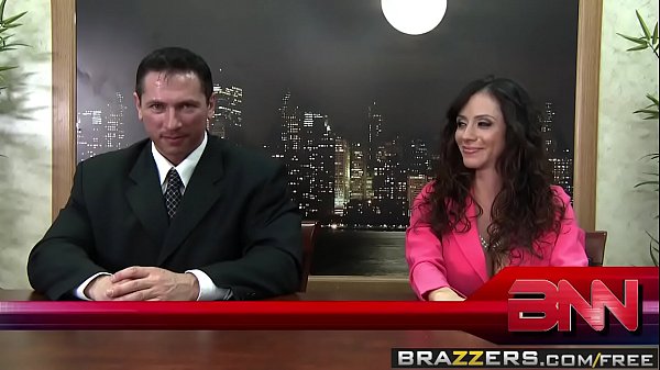Tonton Adegan Hot Brazzers – Montok Besar Di Kantor – Ngentot Sambil Bikin Berita Bareng Ariella Ferrera, Nikki Sexx, Dan John Str