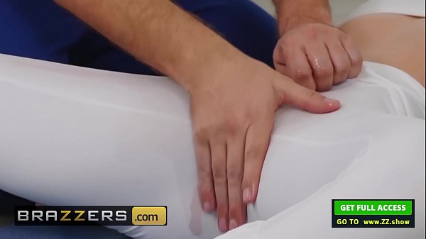 Ibu Dan Anak Tiri Ngentot Sambil Yoga Panas Banget – Brazzers