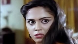 Pelacur Tamil Bernafsu Menjebak Pembantunya Lalu Ngentot Dia Sampai Meraung.