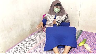 Cewek Hijab Indonesia Colmek Ngebor Lubangnya.