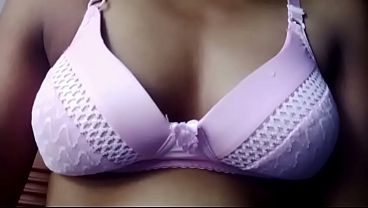 Malam Ini Gue Siapin Nasi Panas Buat Cewek India Seksi Yang Bikin Lo Nggak Bisa Nahan.